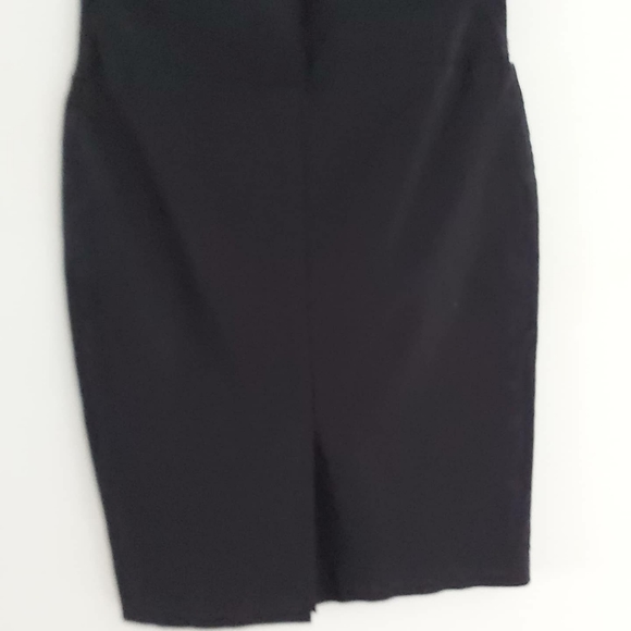 3/$15 Black pencil skirt - Picture 2 of 4